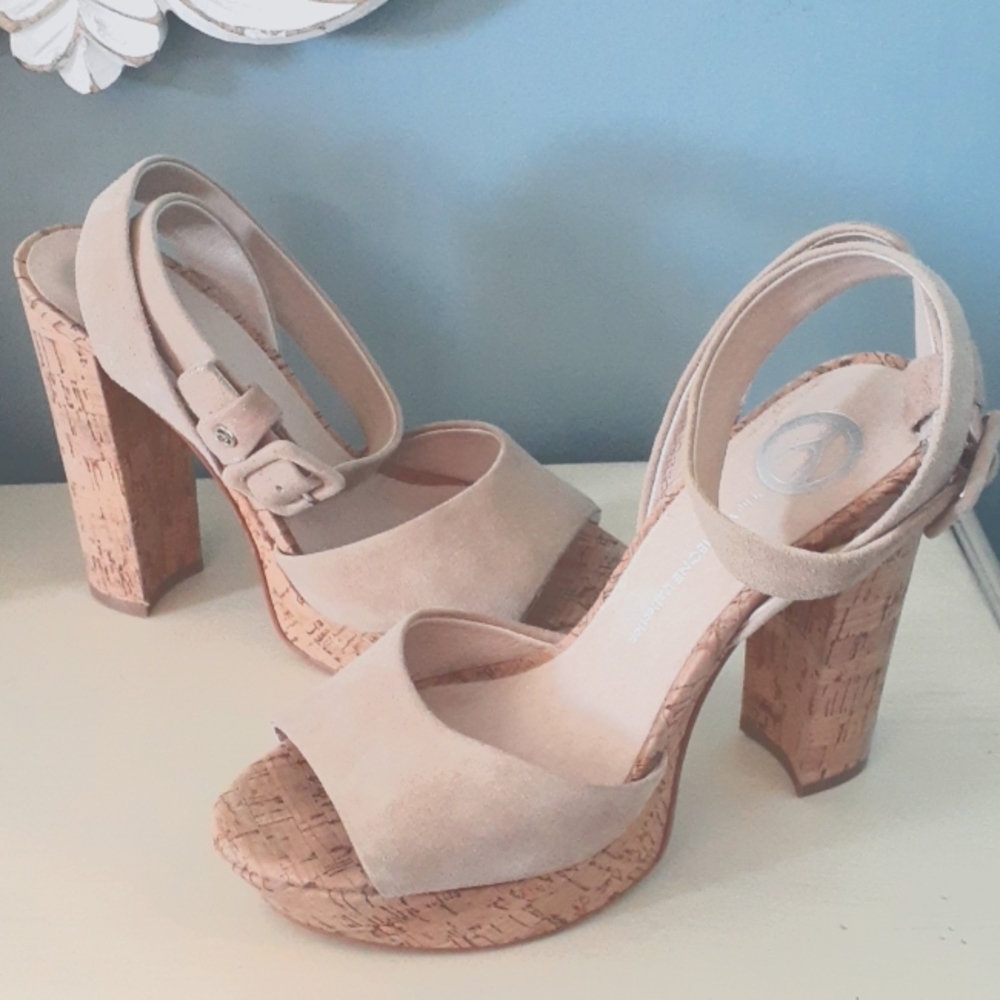 ^ Wishbone Collection nude suede peep-toe sandals